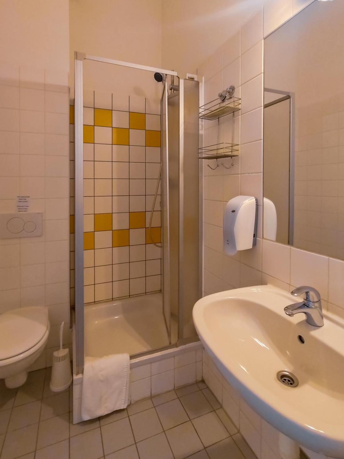 Hostel Westend *